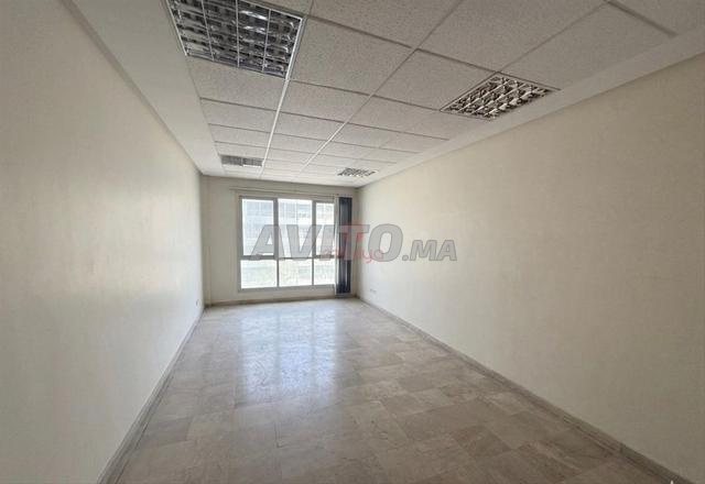Office 101 m² for rent in Casablanca — Photo 4