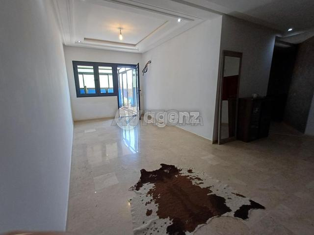 Apartment 93 m² for sale in الدار البيضاء — Photo 6
