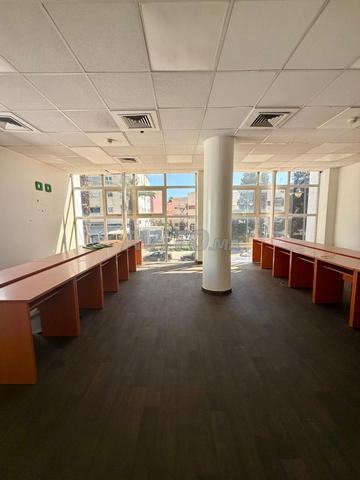 Bureau 1600 m² à louer à Mohammédia — Photo 19