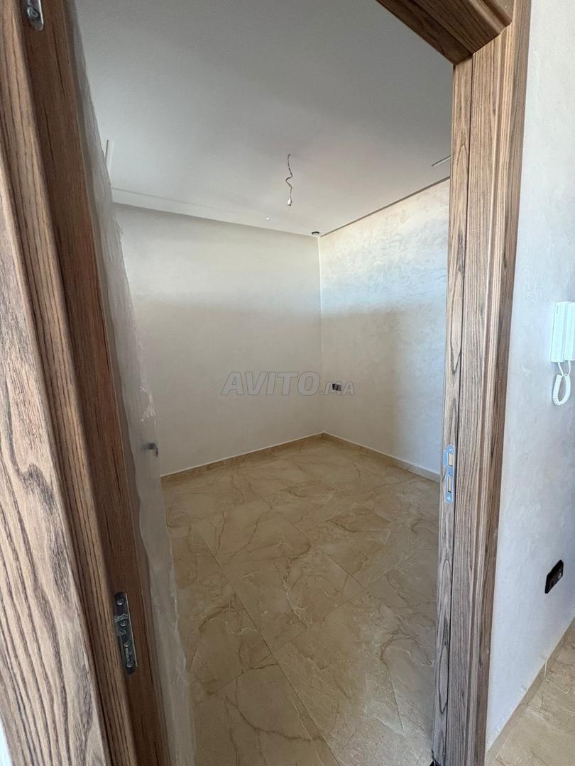 65m² Studio for Rent in Casablanca Roches Noires — Photo 6