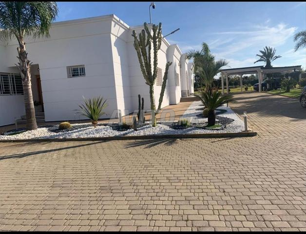 Villa 13000 m² for sale in El Menzeh — Photo 14