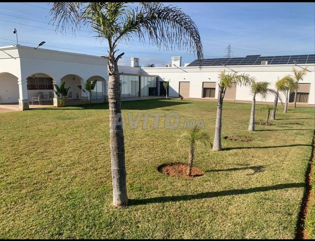 Villa 13000 m² for sale in El Menzeh — Photo 16
