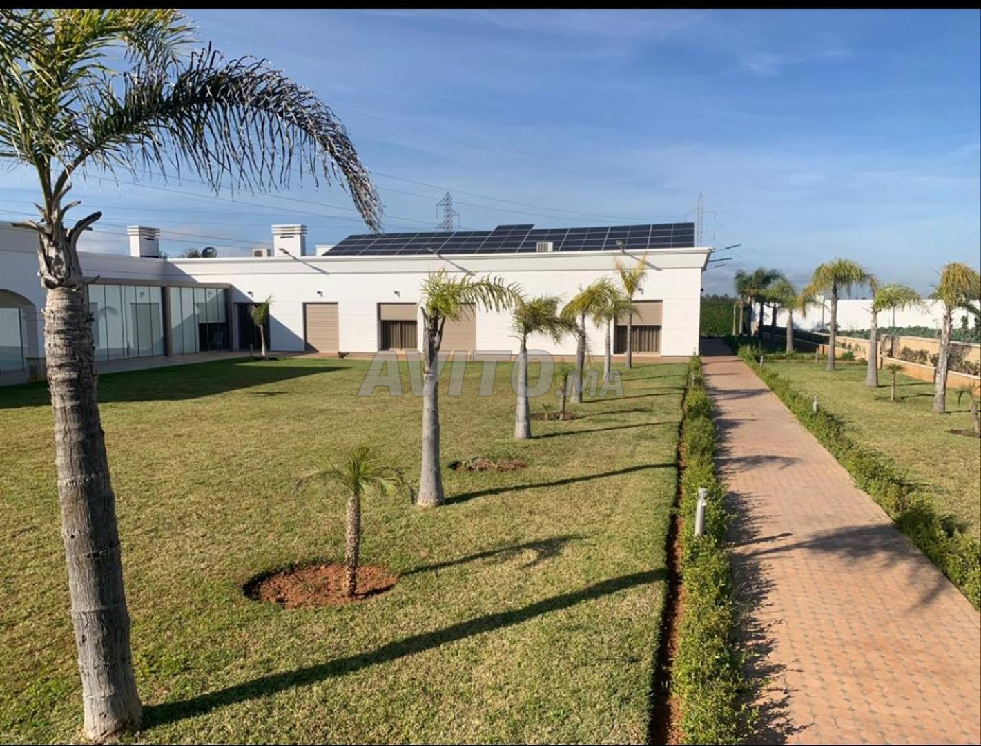 Villa 13000 m² for sale in El Menzeh — Photo 11