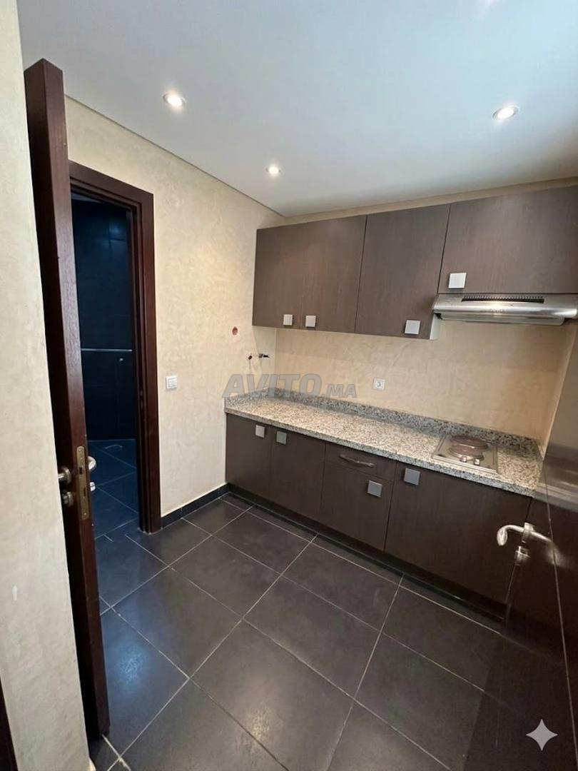 Office 155 m² for rent in Casablanca — Photo 6