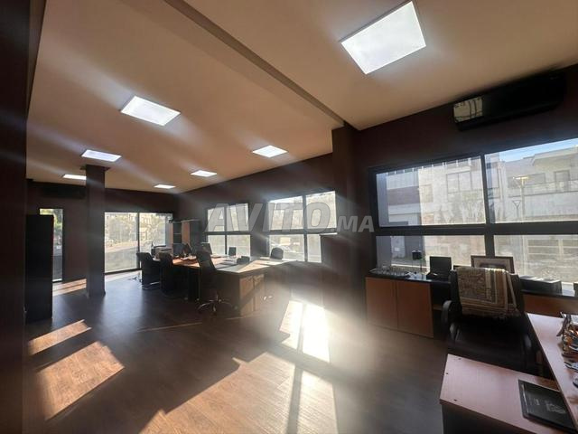 Office 650 m² for rent in Casablanca — Photo 14