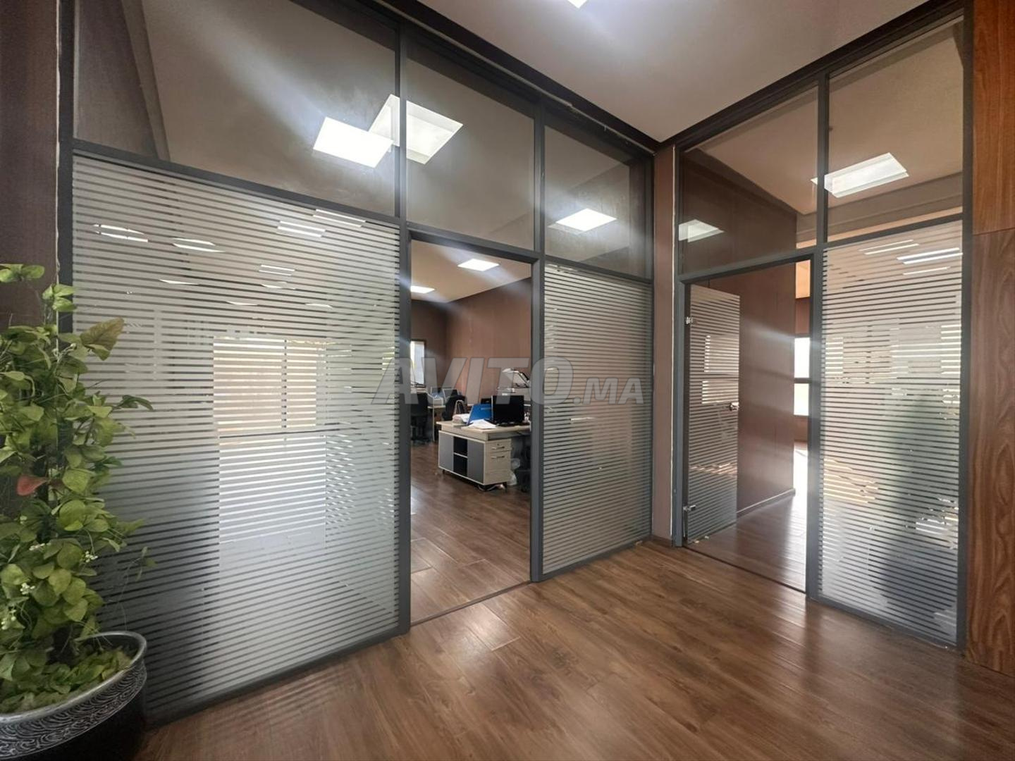 Office 650 m² for rent in Casablanca — Photo 9