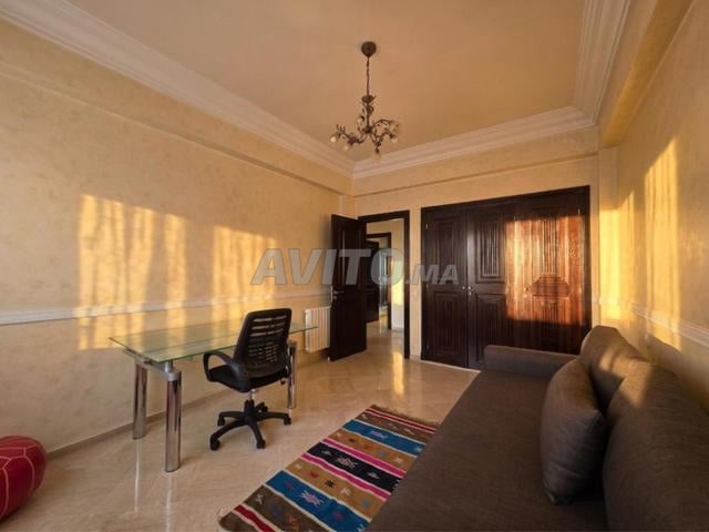 شقة مفروشة 200م² للإيجار في الدار البيضاء — Photo 23