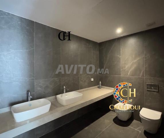 Apartment 210 m² for rent in El Menzeh — Photo 3