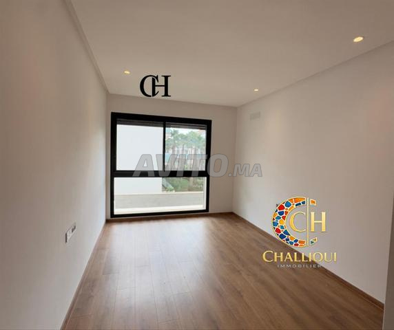 Apartment 210 m² for rent in El Menzeh — Photo 11