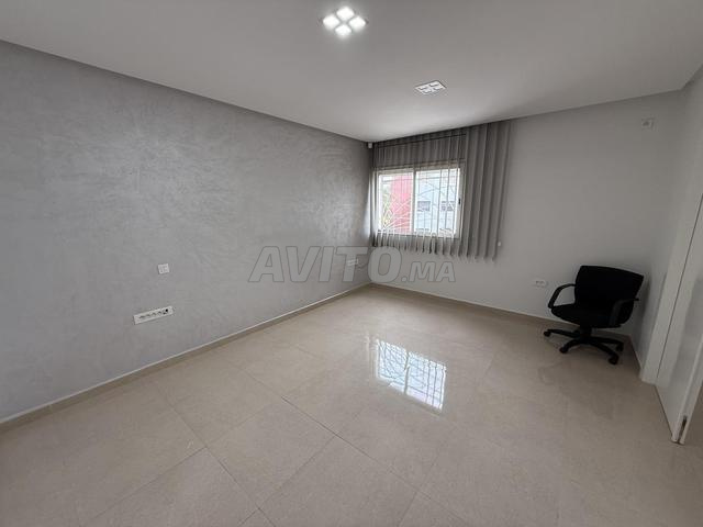 Office 175 m² for rent in Rabat Agdal — Photo 20