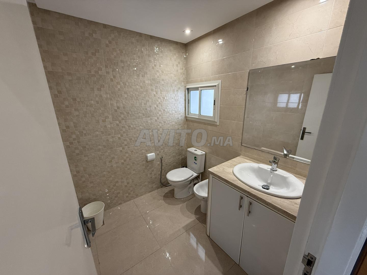 Office 175 m² for rent in Rabat Agdal — Photo 25