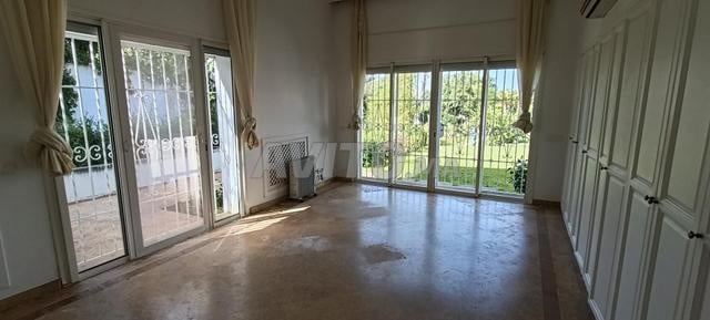 Villa 3000 m² à louer à Rabat – Souissi — Photo 8