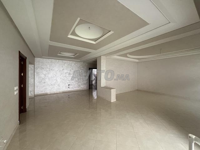 شقة 3 غرف نوم 140 م² للإيجار في طنجة — Photo 4