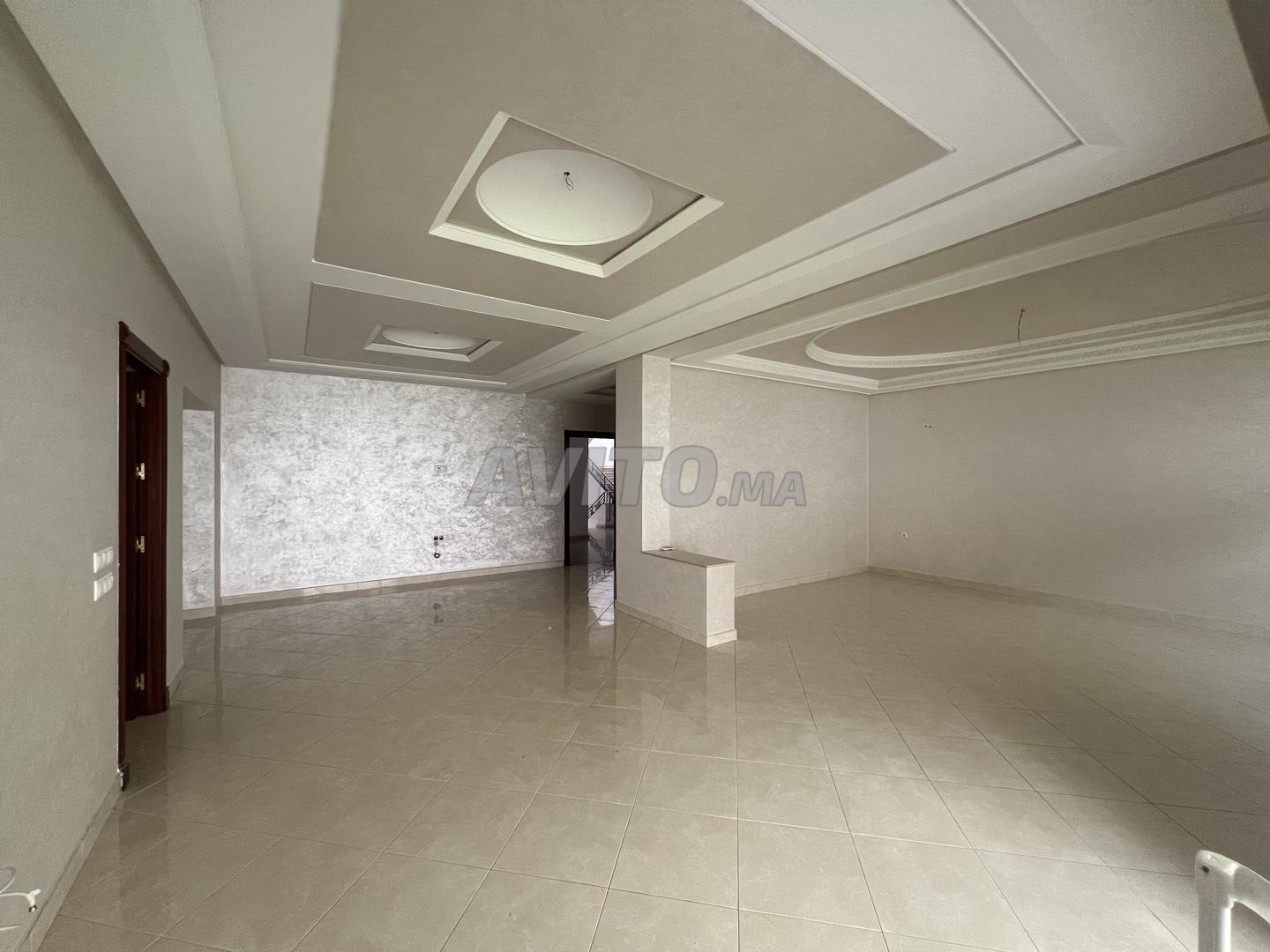 شقة 3 غرف نوم 140 م² للإيجار في طنجة — Photo 3