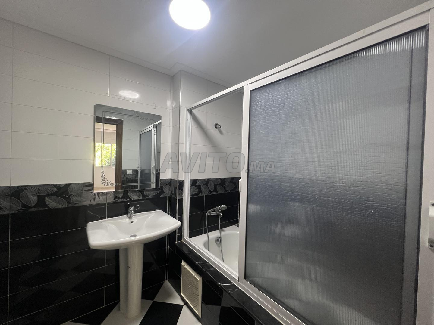شقة 3 غرف نوم 140 م² للإيجار في طنجة — Photo 29