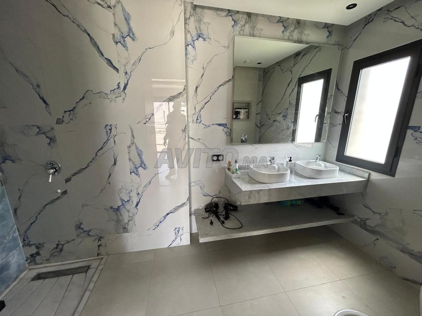 Villa 800 m² à vendre à El Menzeh — Photo 8