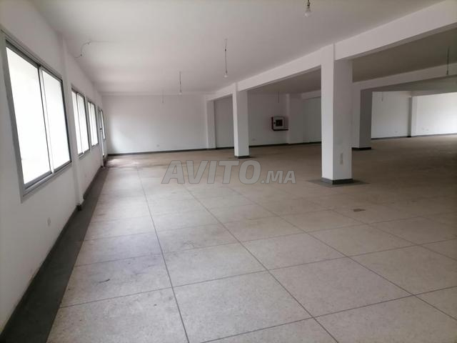 Local industriel للإيجار