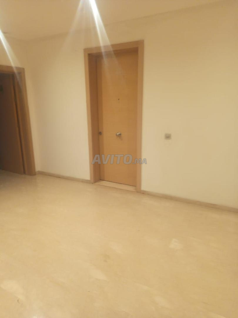 Appartement 210 m² à louer à Hay Riad Rabat — Photo 10