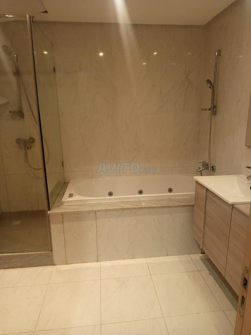 Appartement 210 m² à louer à Hay Riad Rabat — Photo 16