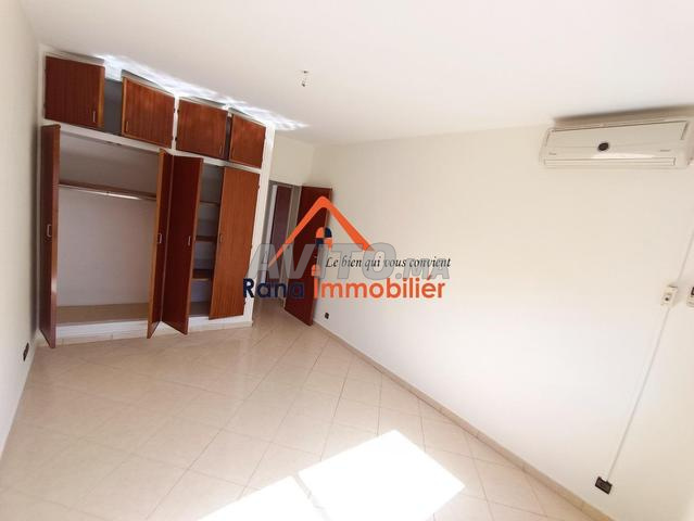 Office 180 m² for rent in Rabat (Agdal) — Photo 21