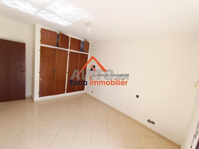 Office 180 m² for rent in Rabat (Agdal) — Photo 39