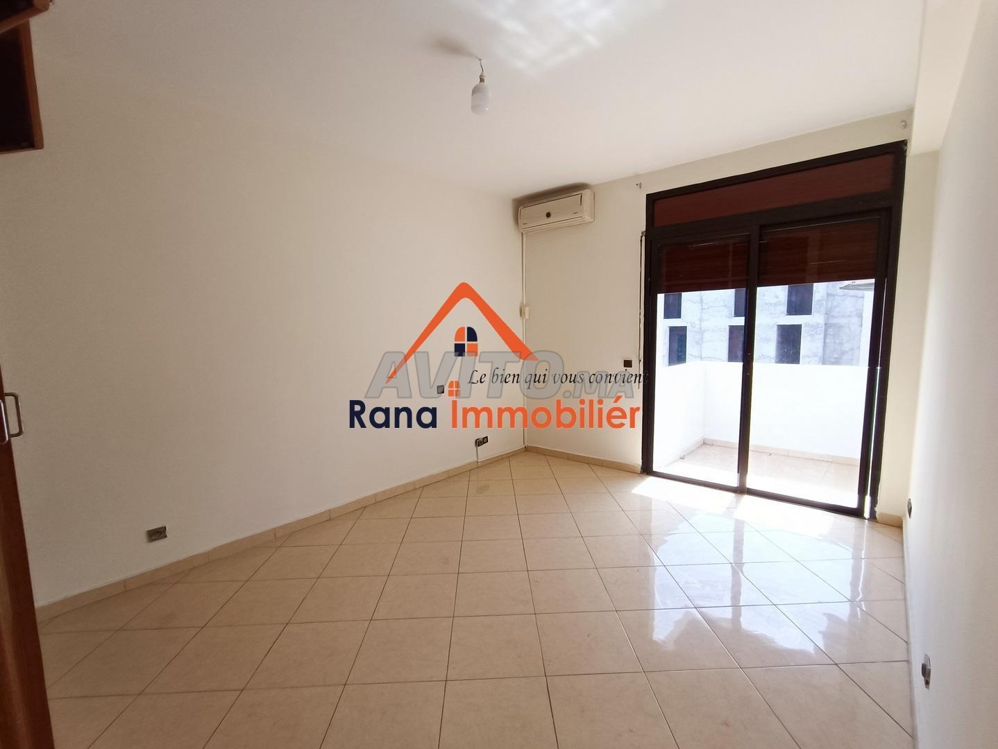 Office 180 m² for rent in Rabat (Agdal) — Photo 34