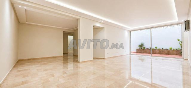 Appartement 280 m² à louer à Casablanca, Maârif Extension — Photo 2