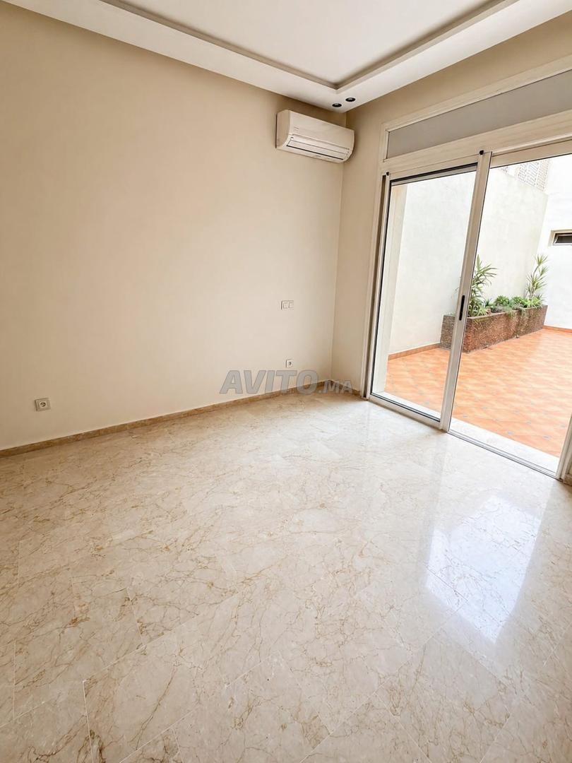 Appartement 280 m² à louer à Casablanca, Maârif Extension — Photo 9