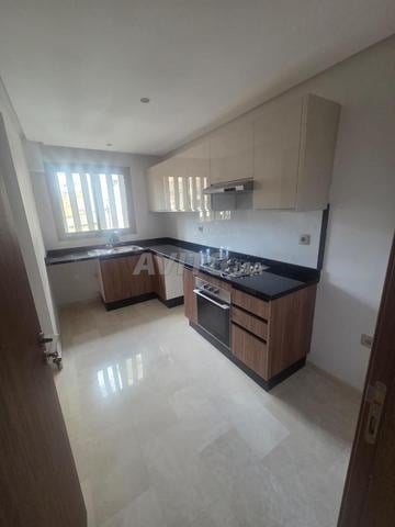 80 m² Apartment for Rent in Casablanca, Les Princesses Neighborhood — Photo 2