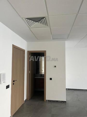 Bureau 74 m² à louer à Casablanca — Photo 6