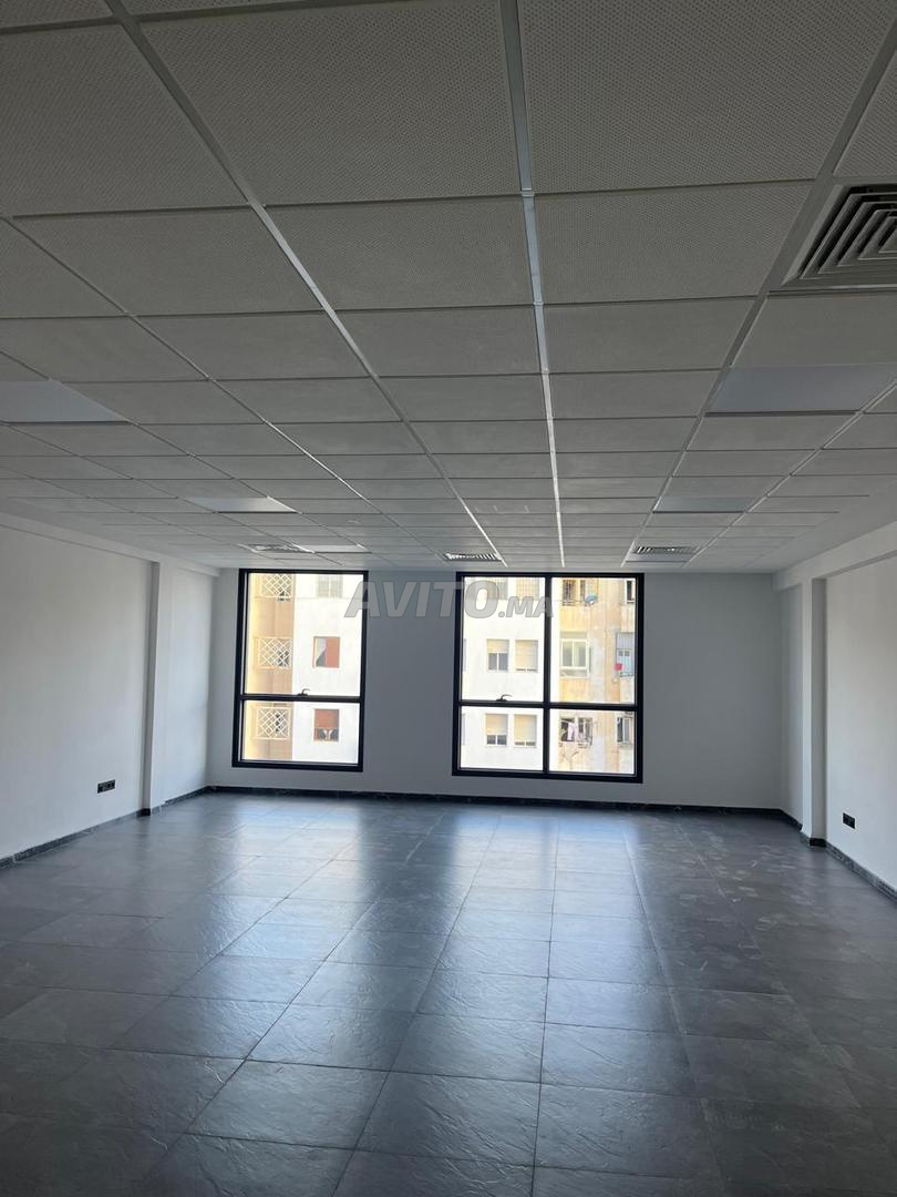 Bureau 74 m² à louer à Casablanca — Photo 3
