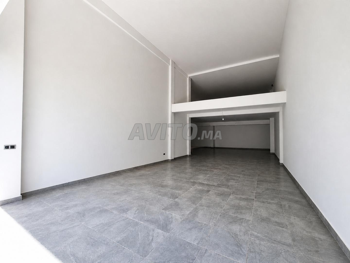 محل تجاري 200م² للإيجار في الدار البيضاء — Photo 10