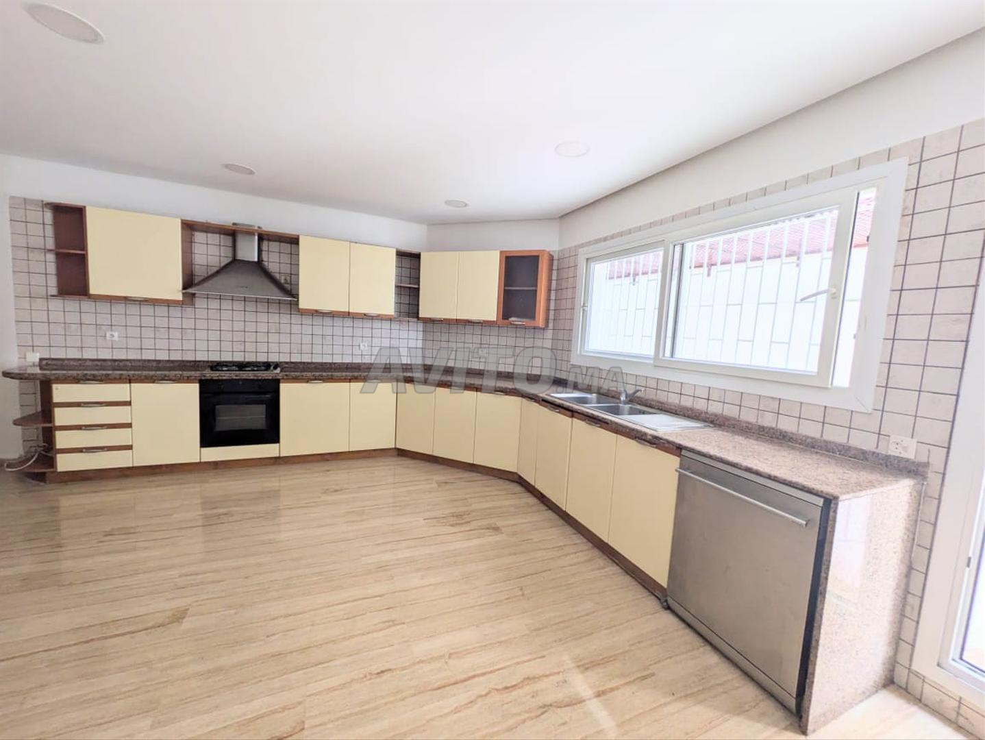 Appartement 236 m² à louer à Casablanca — Photo 5
