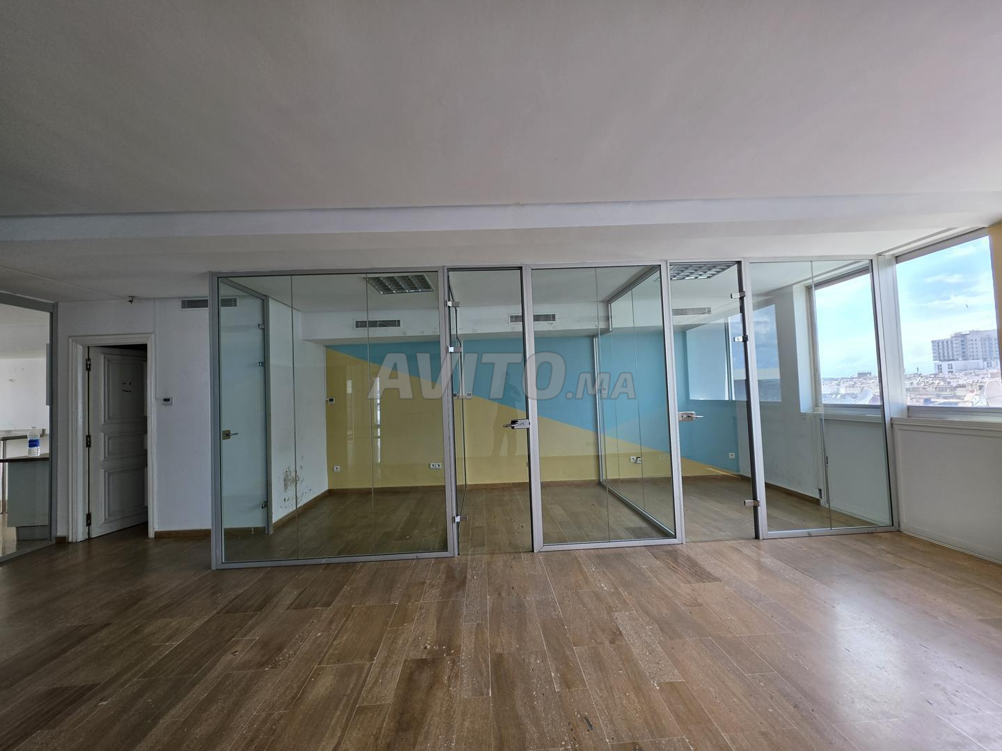 Bureau 85 m² à louer à Casablanca — Photo 4