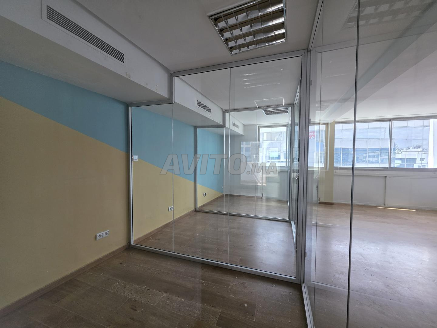 Bureau 85 m² à louer à Casablanca — Photo 6