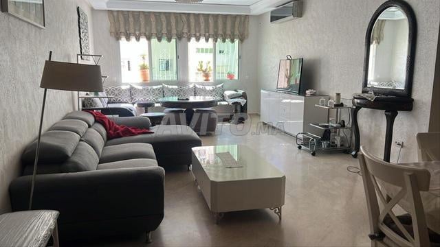 Appartement 100 m² à louer à Casablanca, Ghandi — Photo 2