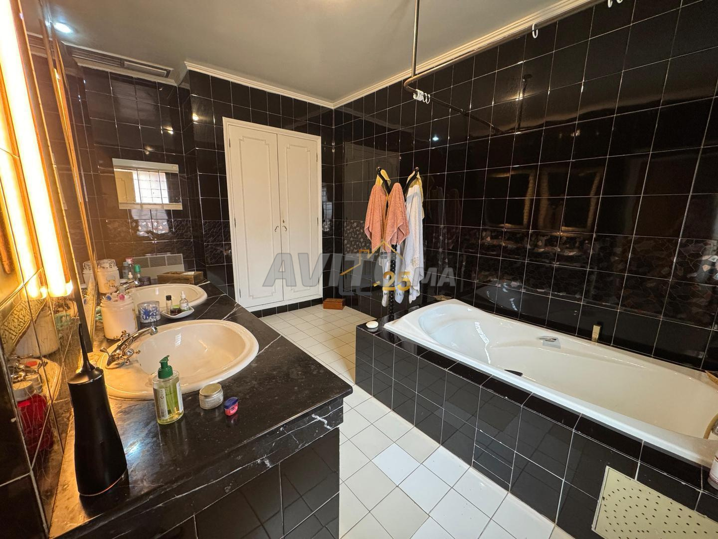 Villa 648 m² for sale in Marrakech (Assif) — Photo 14