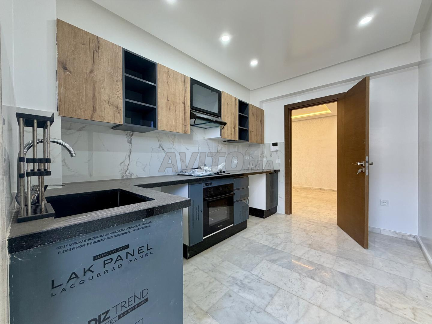 Appartement 130 m² à louer à Rabat El Menzeh-Souissi — Photo 18