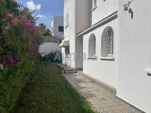Villa 200 m² for rent in Kénitra — Photo 2