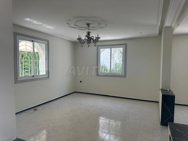 Villa 200 m² for rent in Kénitra — Photo 8