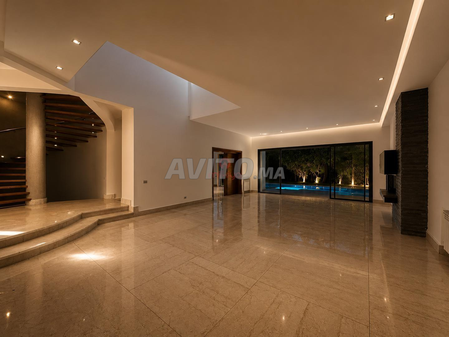 650 m² Villa for Rent in Casablanca (Ain Diab) — Photo 3