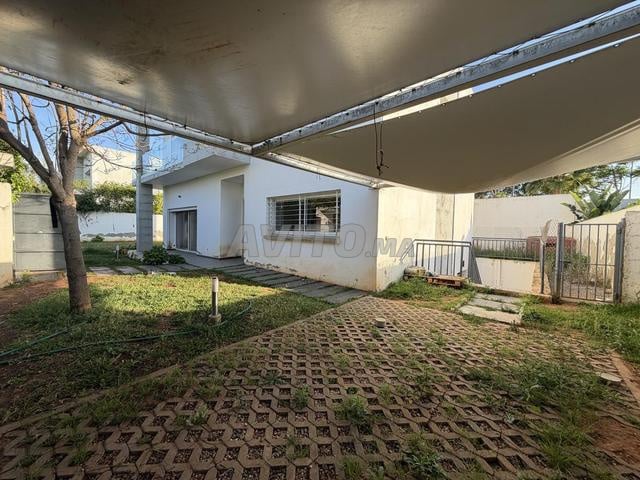 Villa 400 m² à vendre à Rabat, Souissi — Photo 11