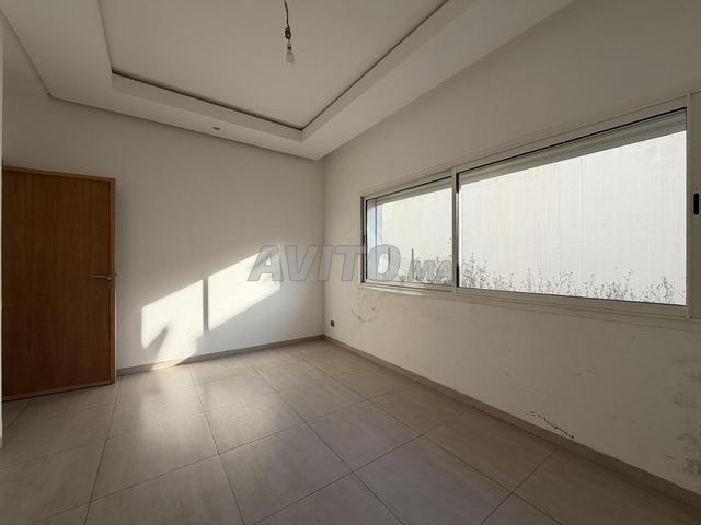 Villa 400 m² à vendre à Rabat, Souissi — Photo 14