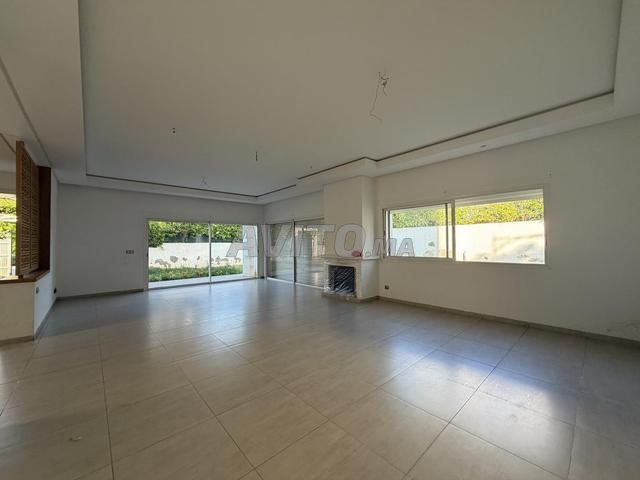 Villa 400 m² à vendre à Rabat, Souissi — Photo 16