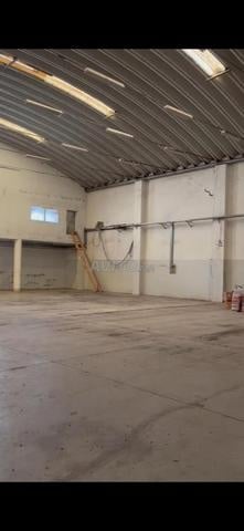 Hangar 728 m² à vendre à Bouskoura — Photo 2