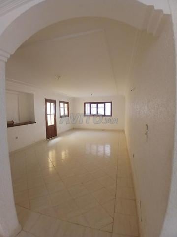 Rent spacious villa floor with garden