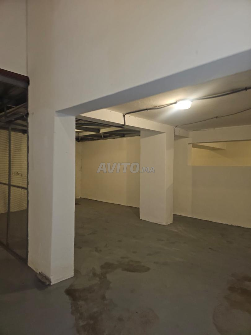 Commercial space 250 m² for rent in Casablanca (Belvedere) — Photo 11