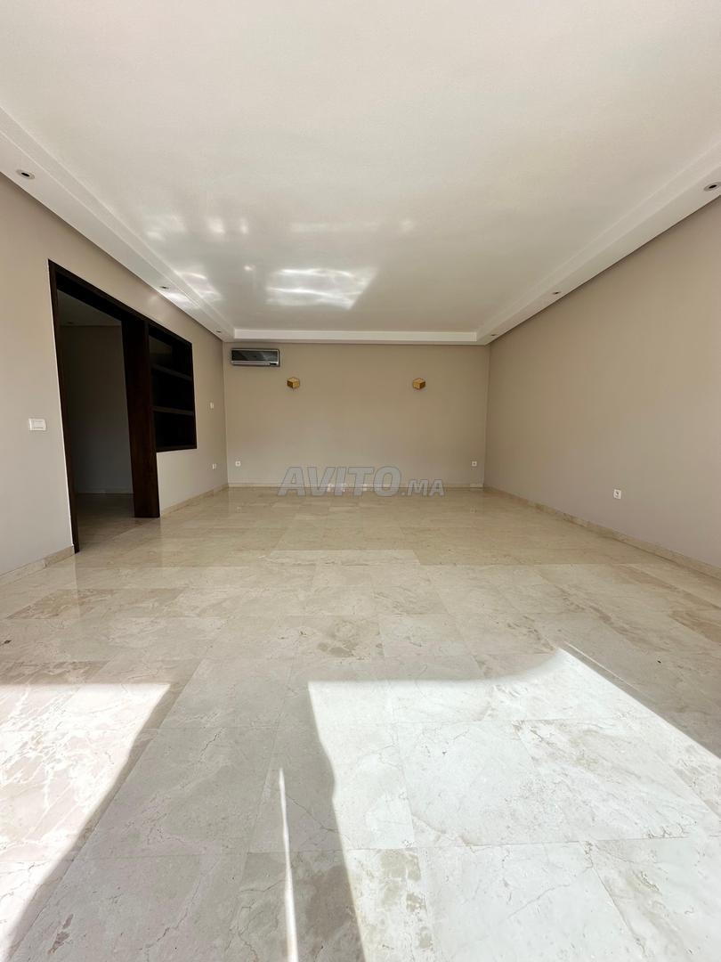 Appartement 2 chambres 120 m² à louer à Oasis, Casablanca — Photo 3
