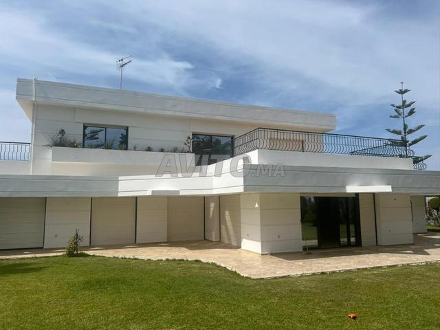 Villa 1900 m² à vendre à Rabat Souissi — Photo 2