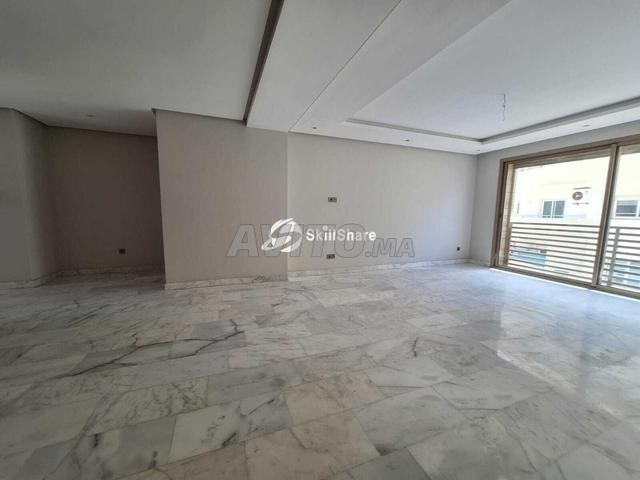 شقة 93 م² للإيجار في الدار البيضاء — Photo 5